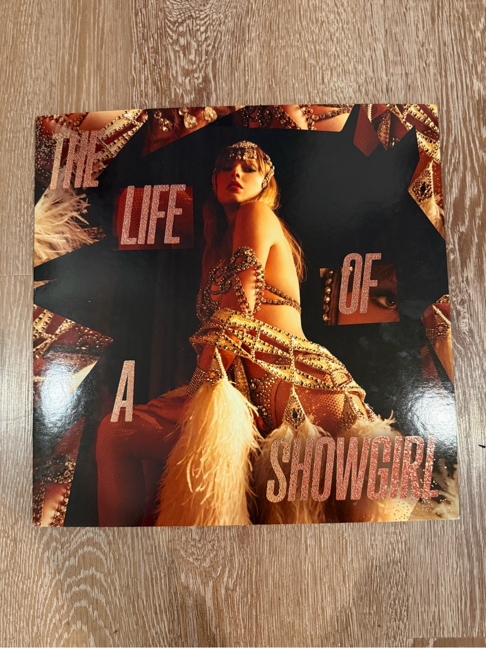 Taylor Swift life of a showgirl pink vinyl 
Great condition